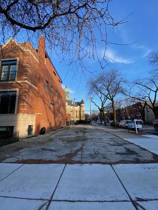 1354 W Flournoy St., Chicago, IL 60607