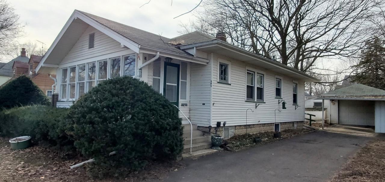 205 E Front St., Mount Morris, IL 61054