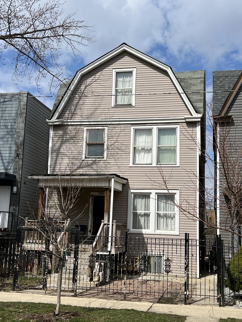 3640 W Palmer St., Chicago, IL 60647