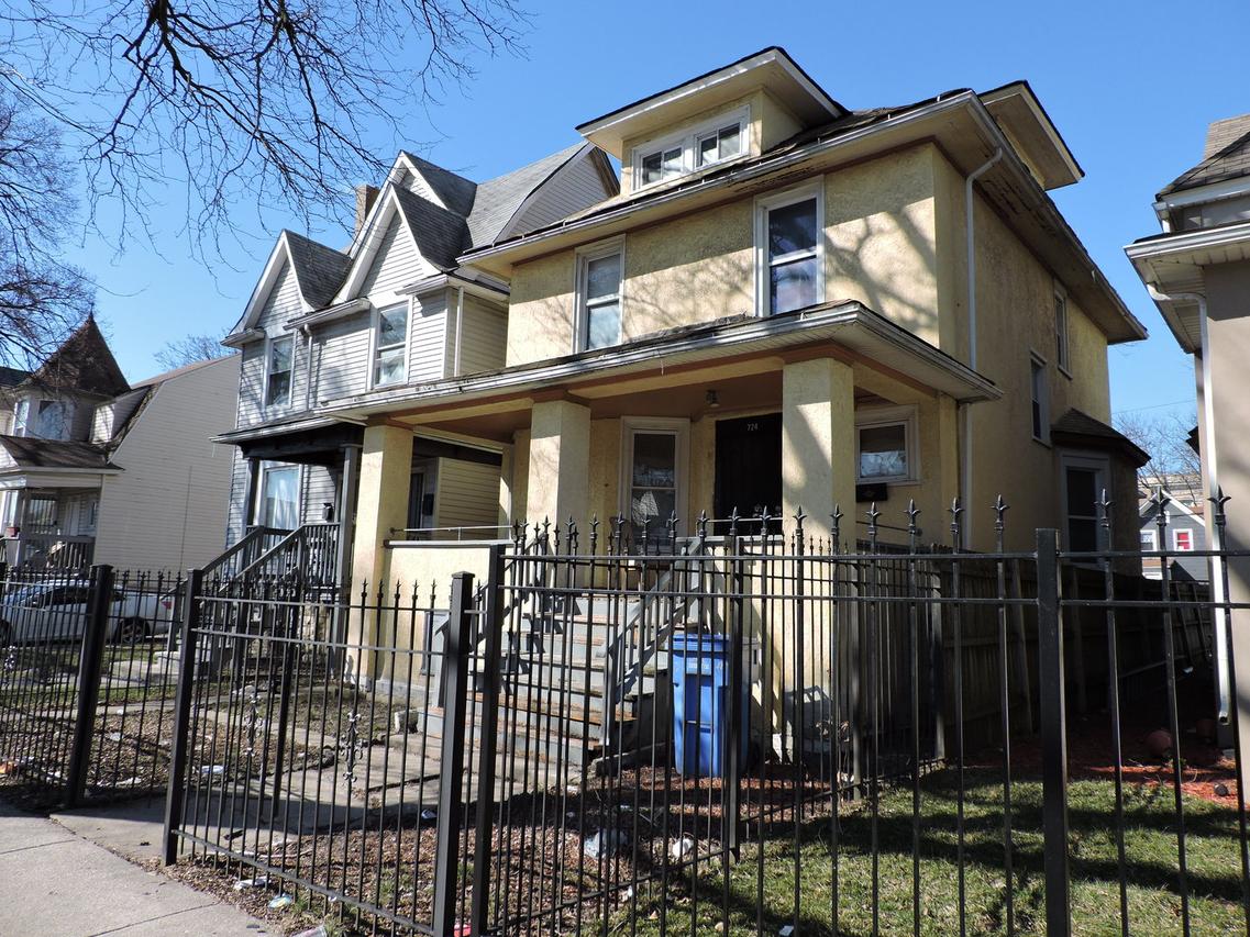 724 N Lockwood Ave., Chicago, IL 60644