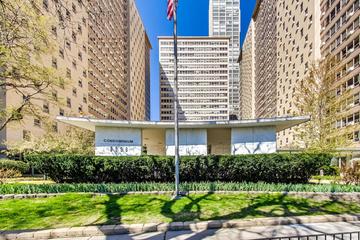 3950 N Lake Shore Dr. #917C, Chicago, IL 60613