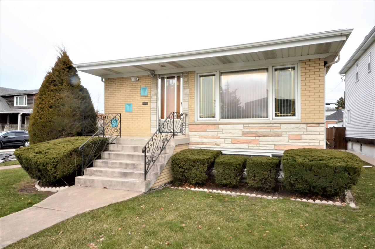 3353 N Ozanam Ave., Chicago, IL 60634