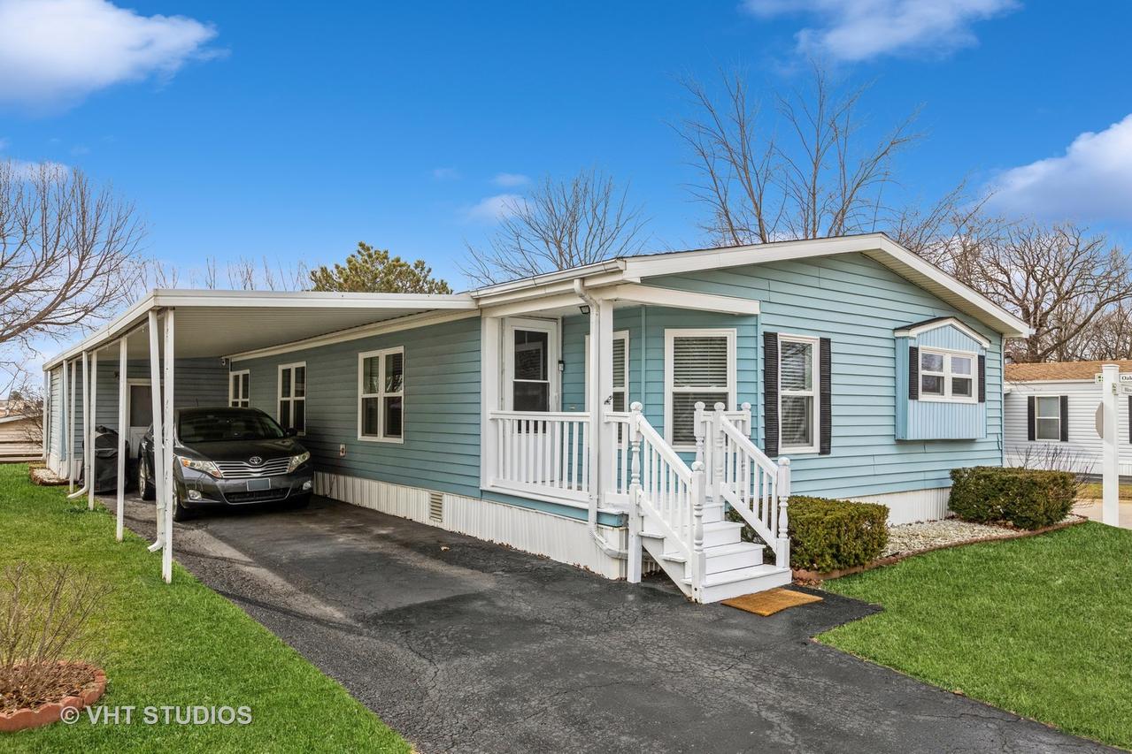 724 Hillcrest Ln., Crystal Lake, IL 60014