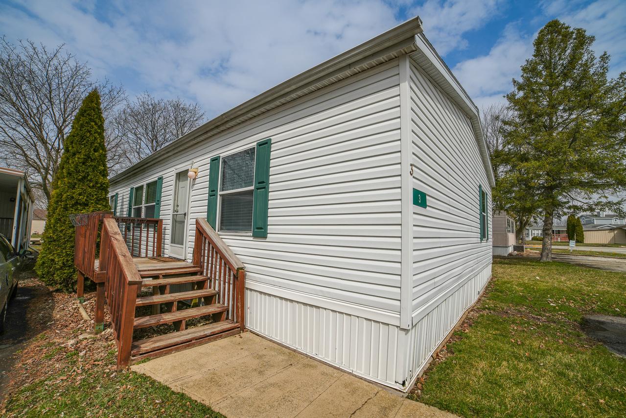 3 Maple Ln., Manteno, IL 60950