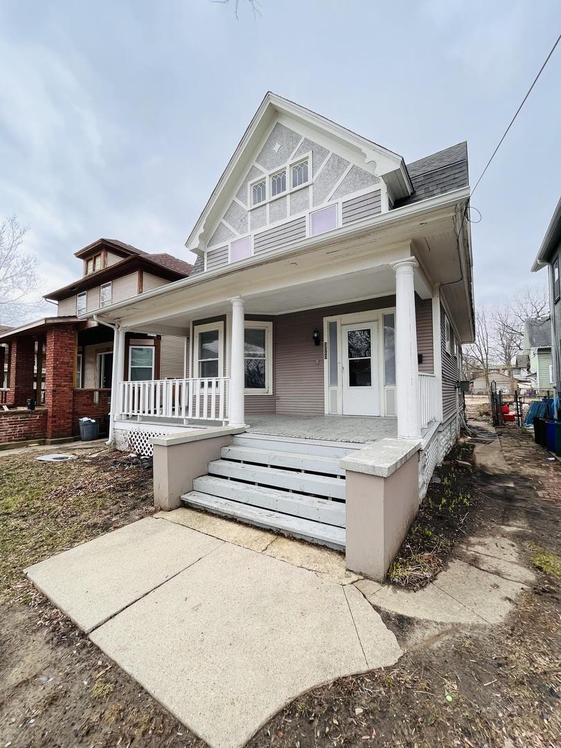 320 Napoleon St., Rockford, IL 61103