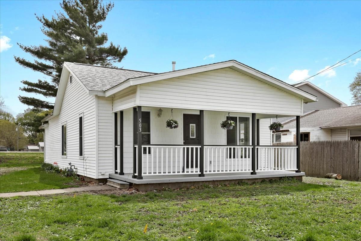 503 E Warren St., St. Joseph, IL 61873