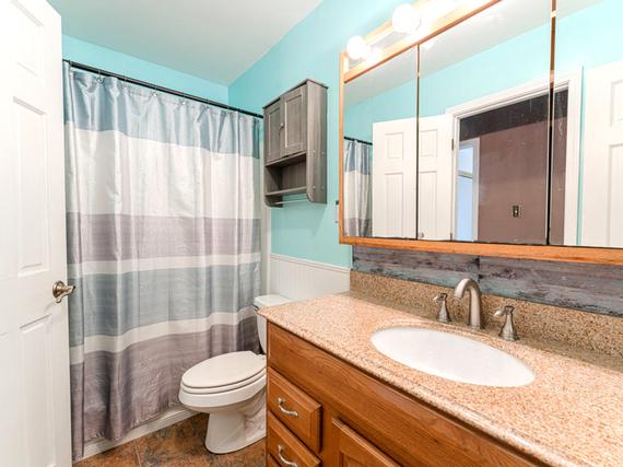 108 Seabury Rd., Bolingbrook, IL 60440