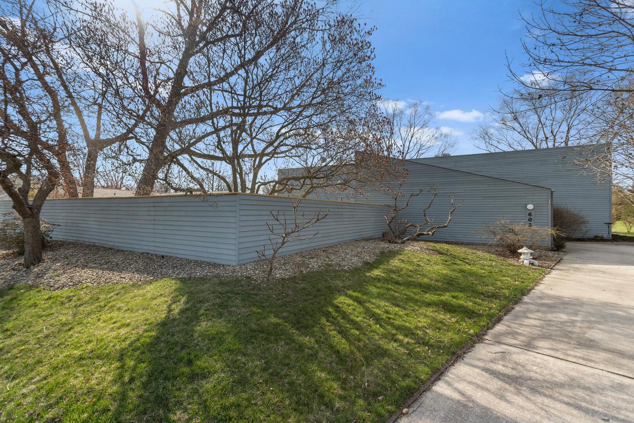 603 W Church St., Savoy, IL 61874