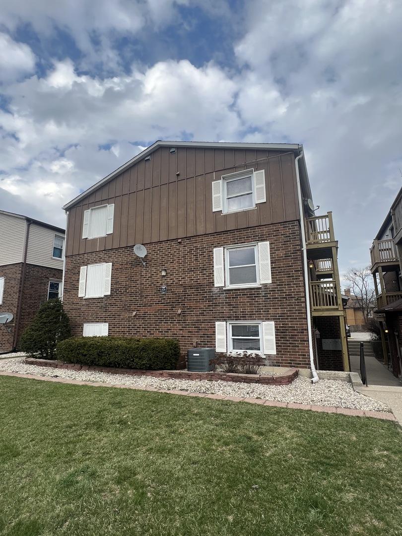 4529 Prescott Ave. #2W, Lyons, IL 60534