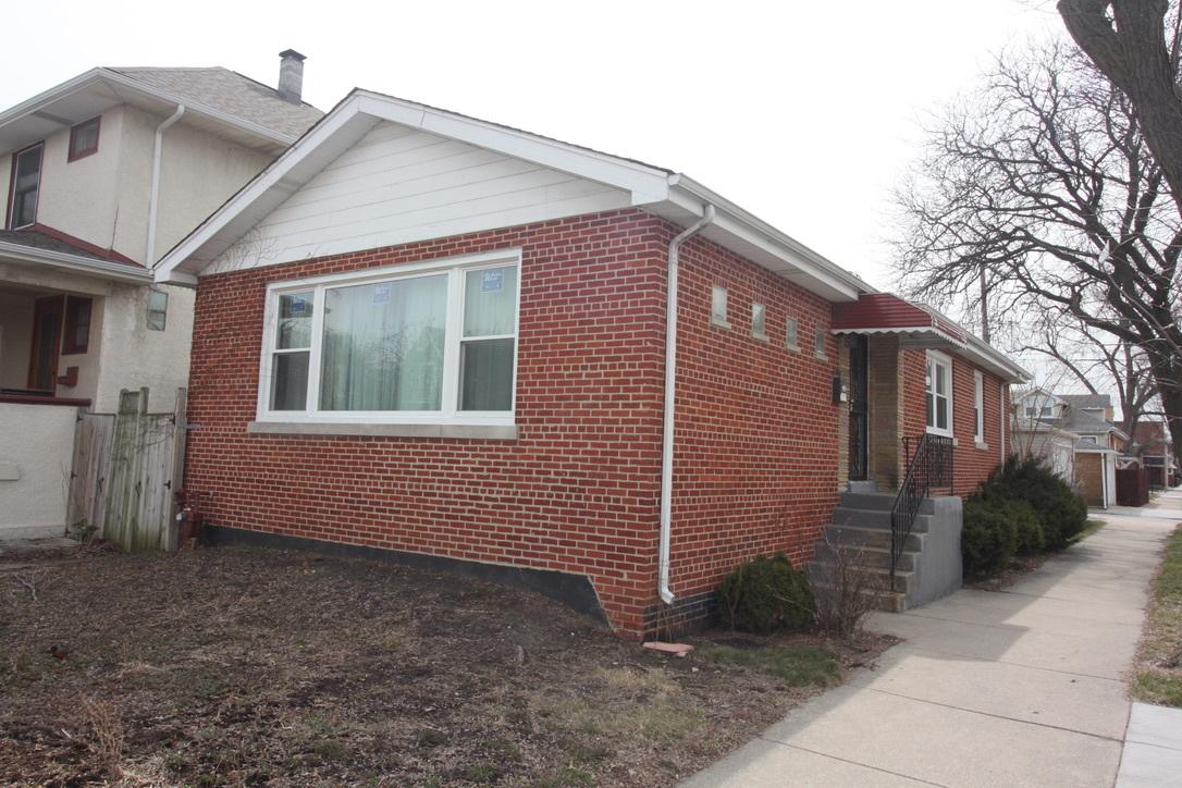 5959 W Byron St., Chicago, IL 60634