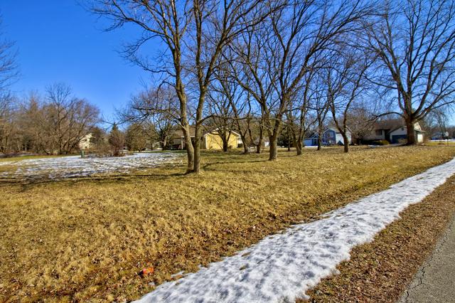 100 Rockaway Ct., Poplar Grove, IL 61065