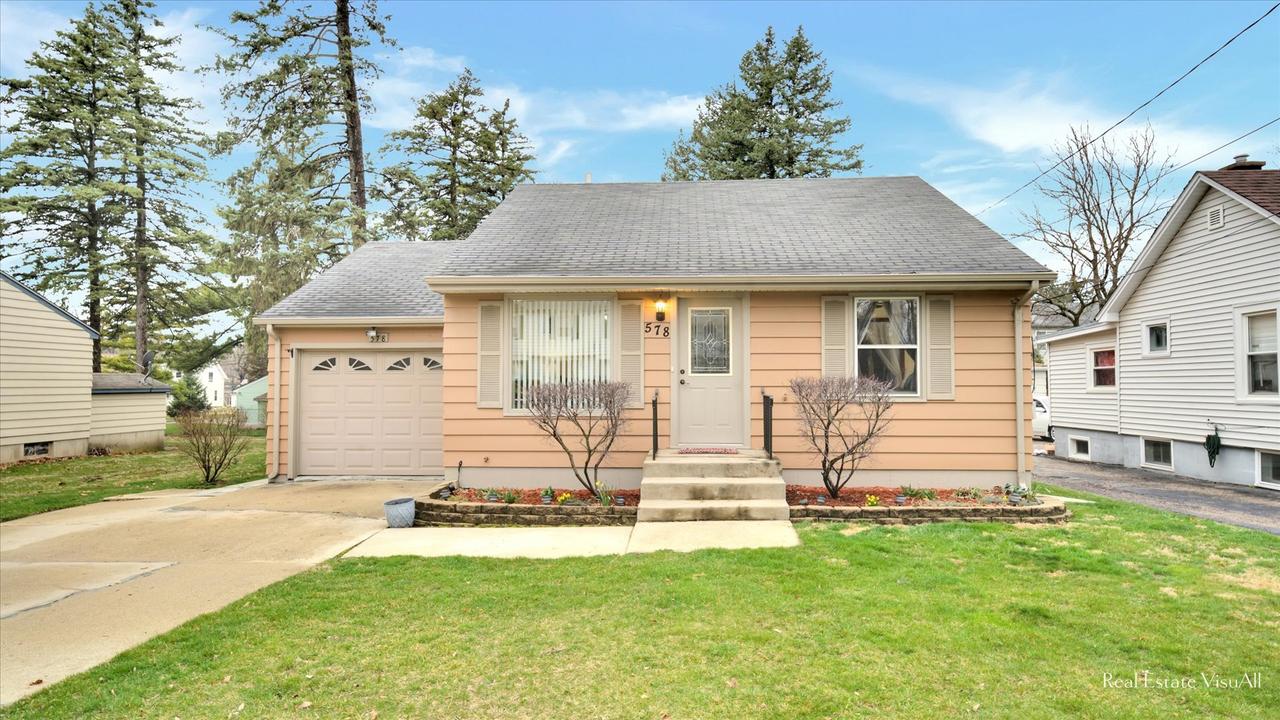 578 Ramona Ave., Elgin, IL 60120