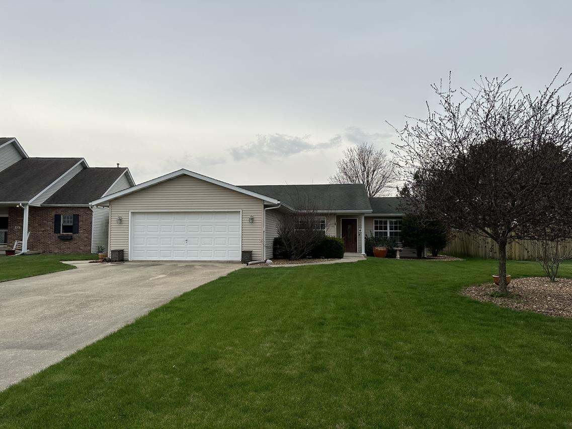 408 Wintergreen Dr., Chatham, IL 62629