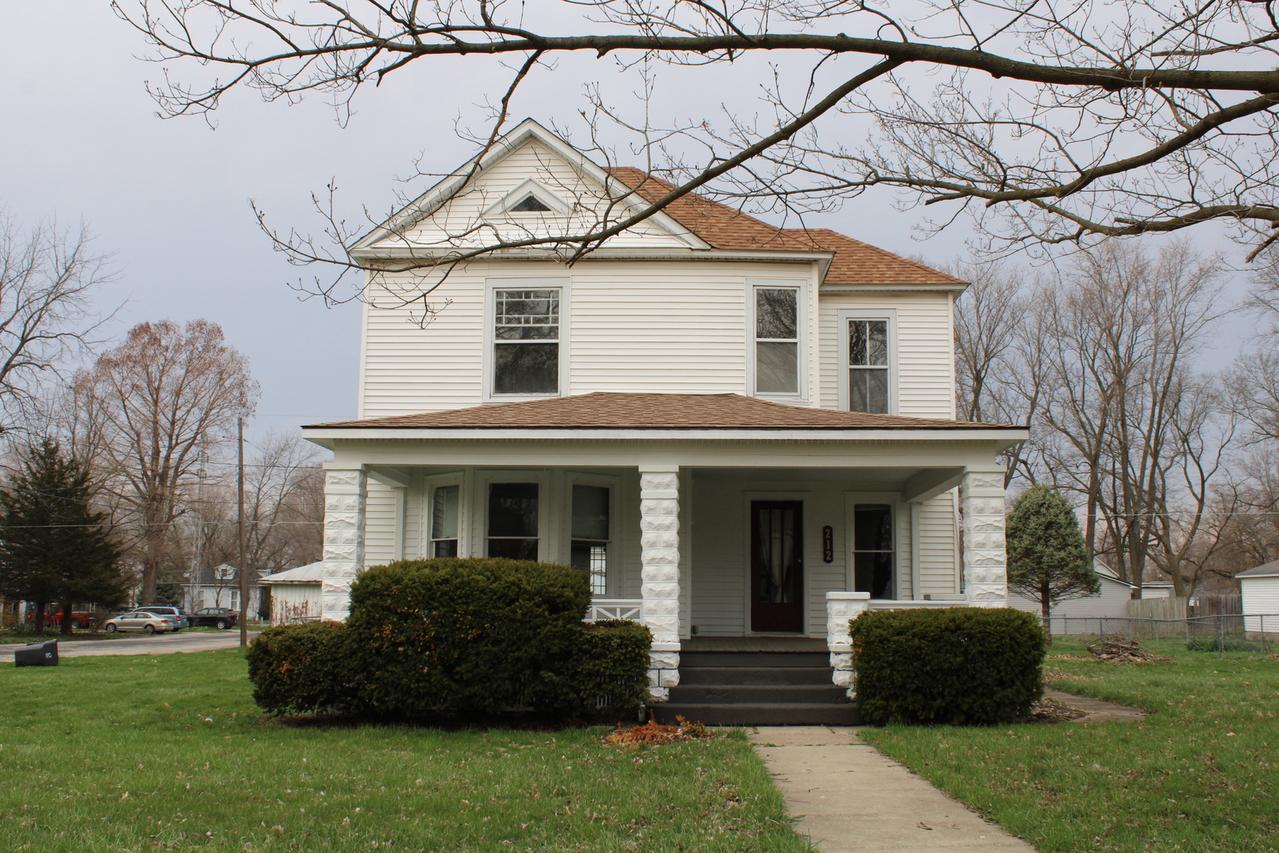 212 Anne St., Illiopolis, IL 62539