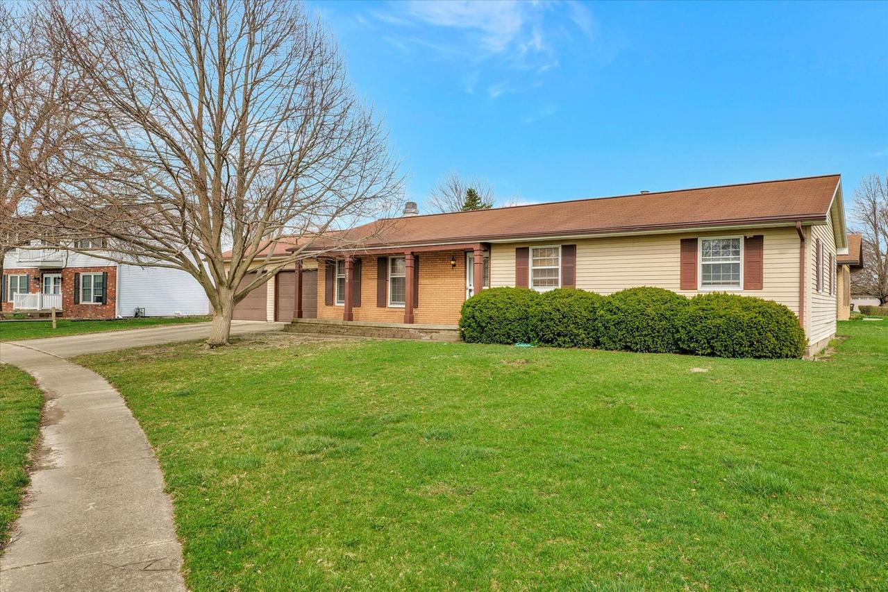 1076 Lancaster Dr., Rantoul, IL 61866