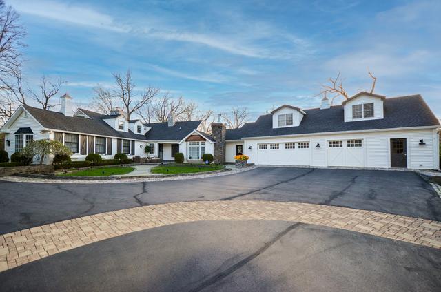 2055 Saunders Rd., Lake Forest, IL 60045