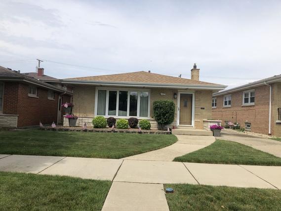 8450 S Kolin Ave., Chicago, IL 60652