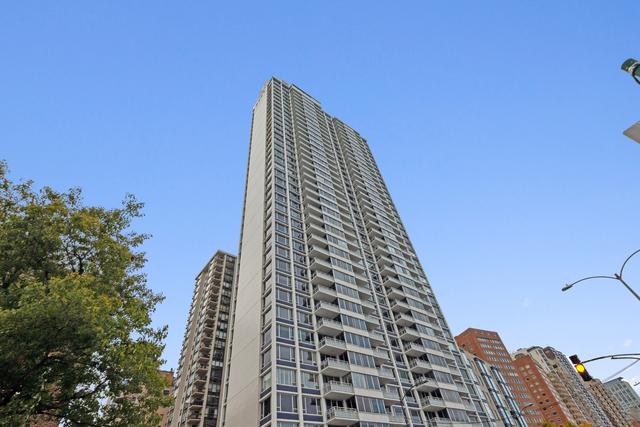 1300 N Lake Shore Dr. #19A, Chicago, IL 60610