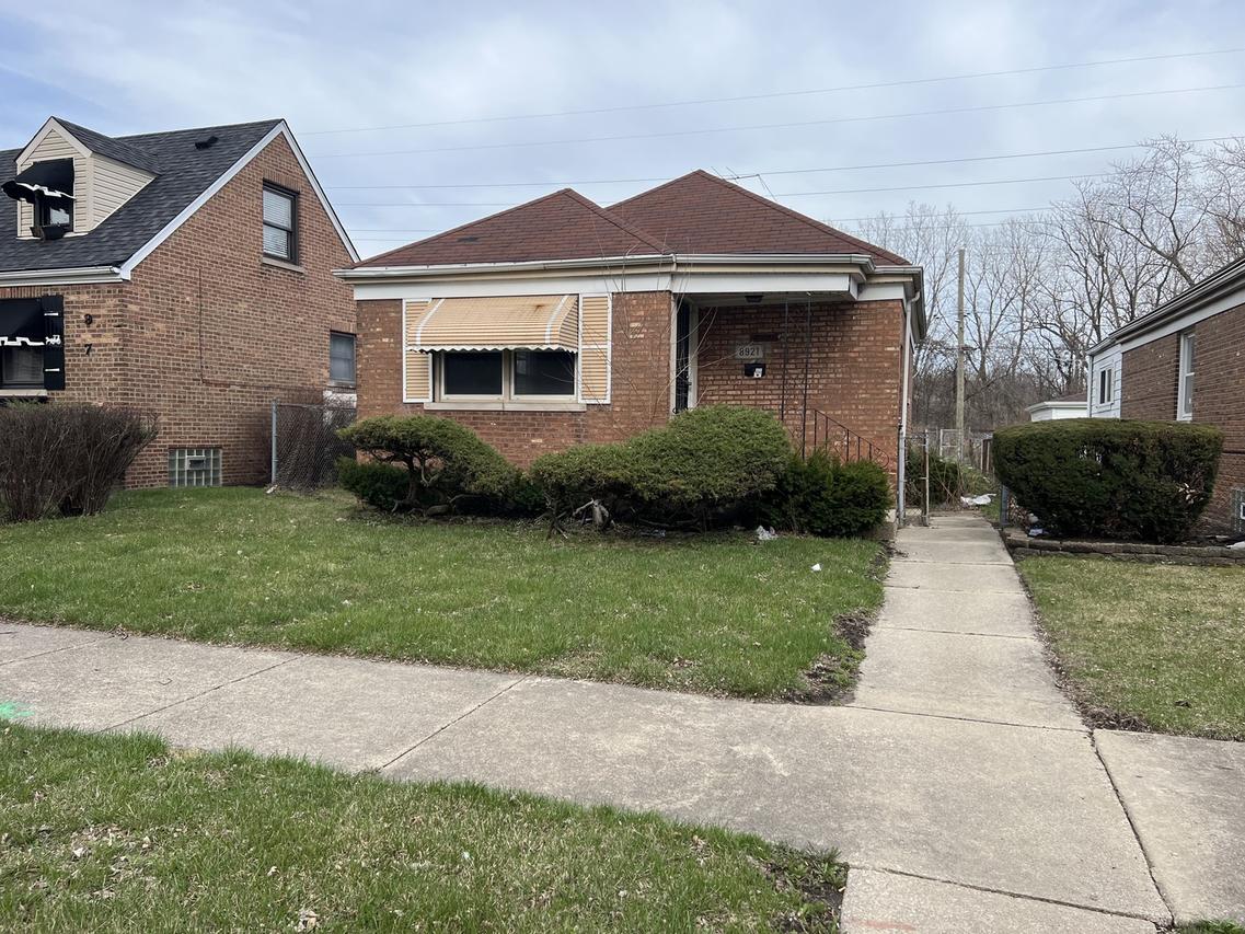 8921 S Eggleston Ave., Chicago, IL 60620