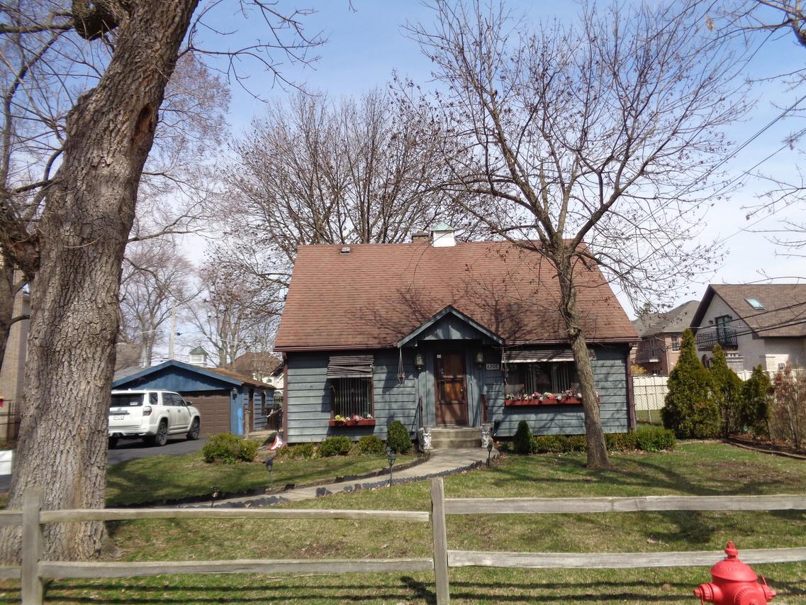 8206 W Gunnison St., Norridge, IL 60706