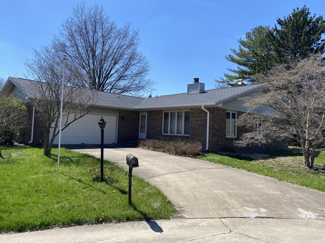 3 Hale Haven Ct., Savoy, IL 61874