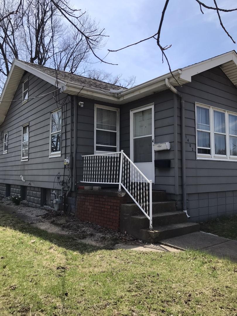 1402 E War Memorial Dr., Peoria, IL 61614