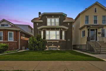 9939 S Throop St., Chicago, IL 60643