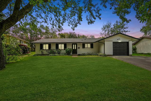 3301 Stillwell Ct., Woodridge, IL 60517