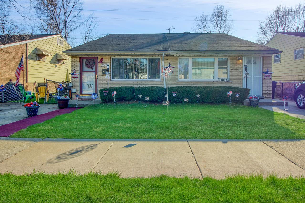 13244 S Riverdale Ave., Chicago, IL 60827