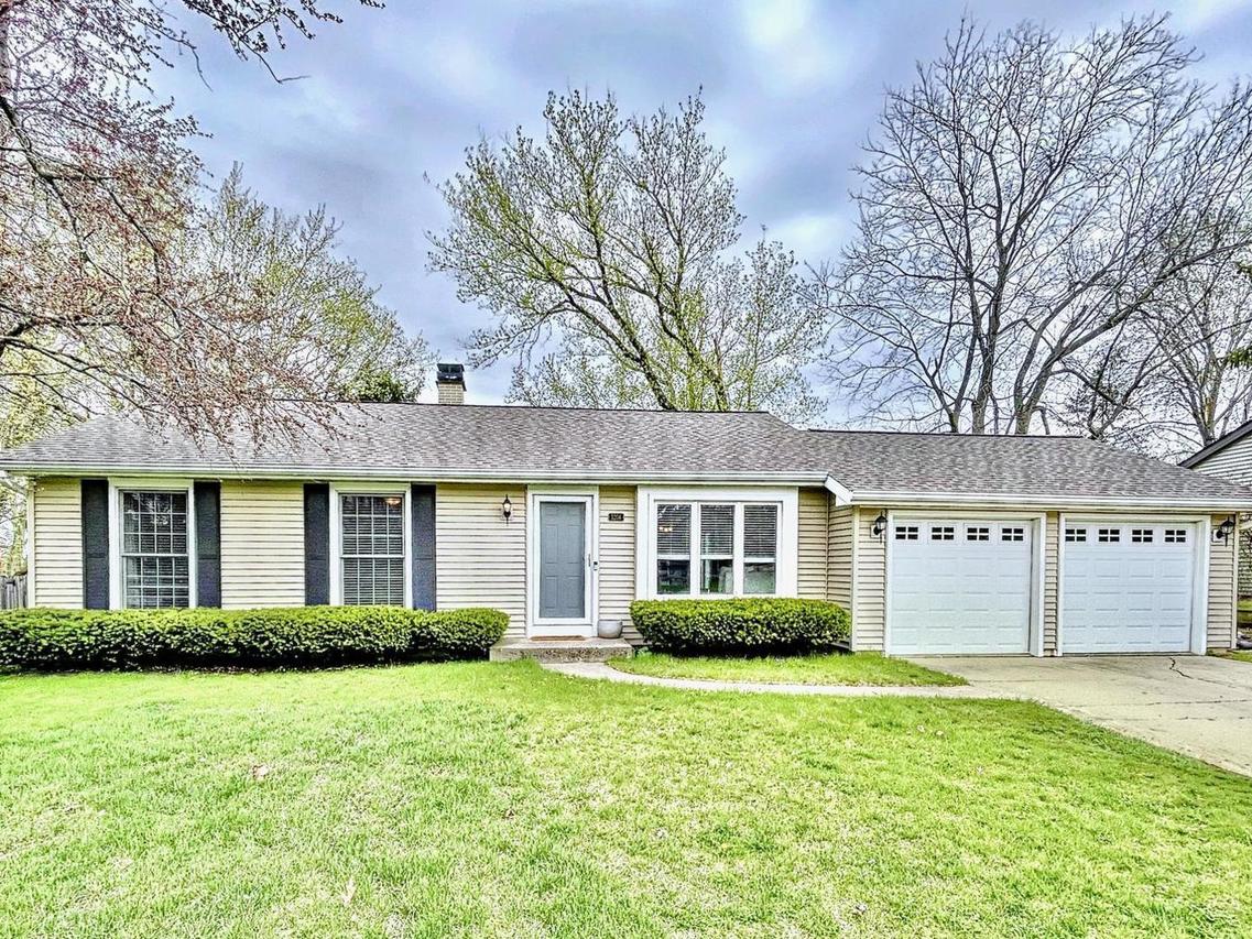 5206 W Dartmoor Dr., Mchenry, IL 60050
