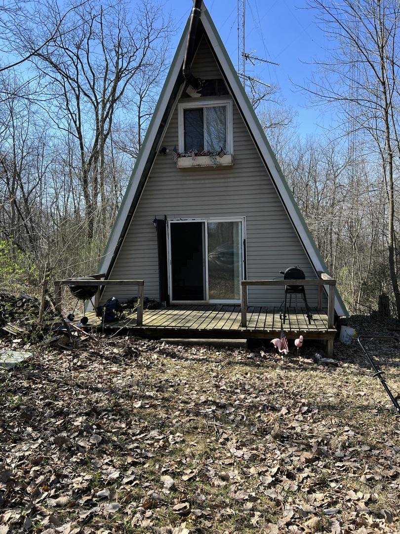 13 Woods Edge Dr., Stockton, IL 61085