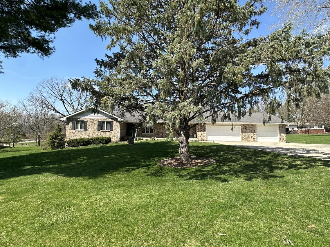 2626 Cooper Dr., Freeport, IL 61032
