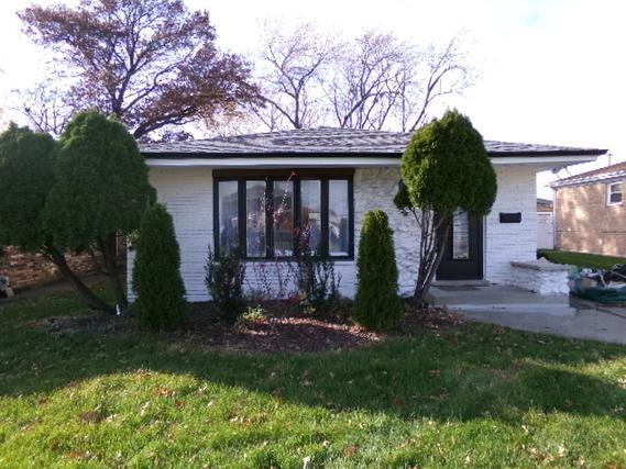 638 Calhoun Ave., Calumet City, IL 60409