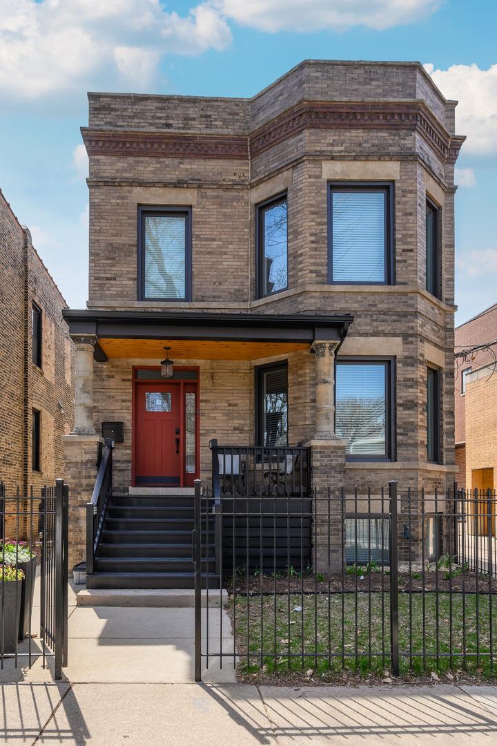 1343 W Newport Ave., Chicago, IL 60657