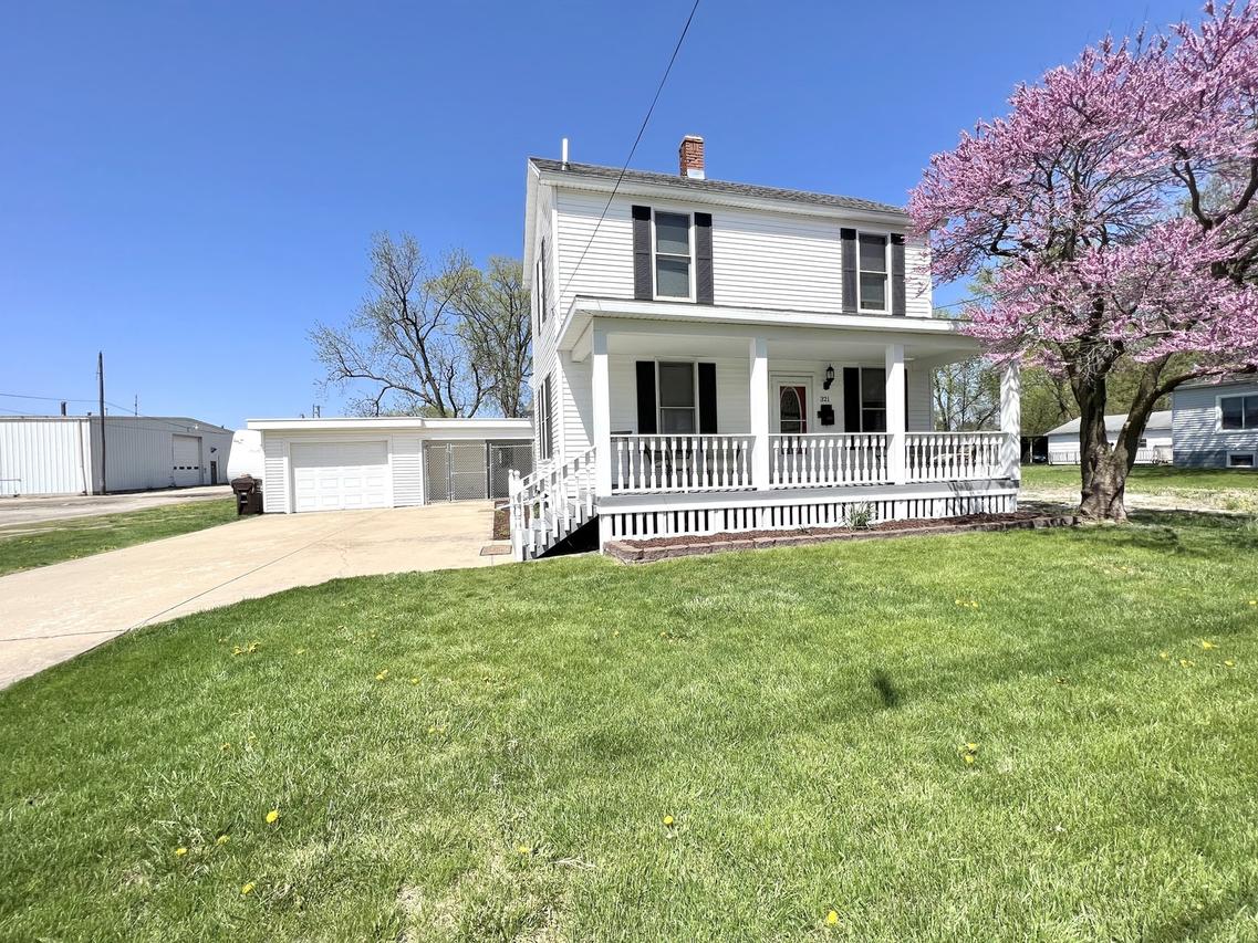 321 E Campbell Ave., Rantoul, IL 61866
