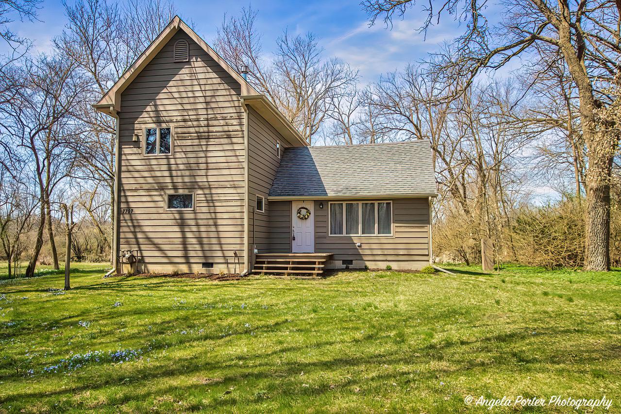 7707 River Dr., Spring Grove, IL 60081