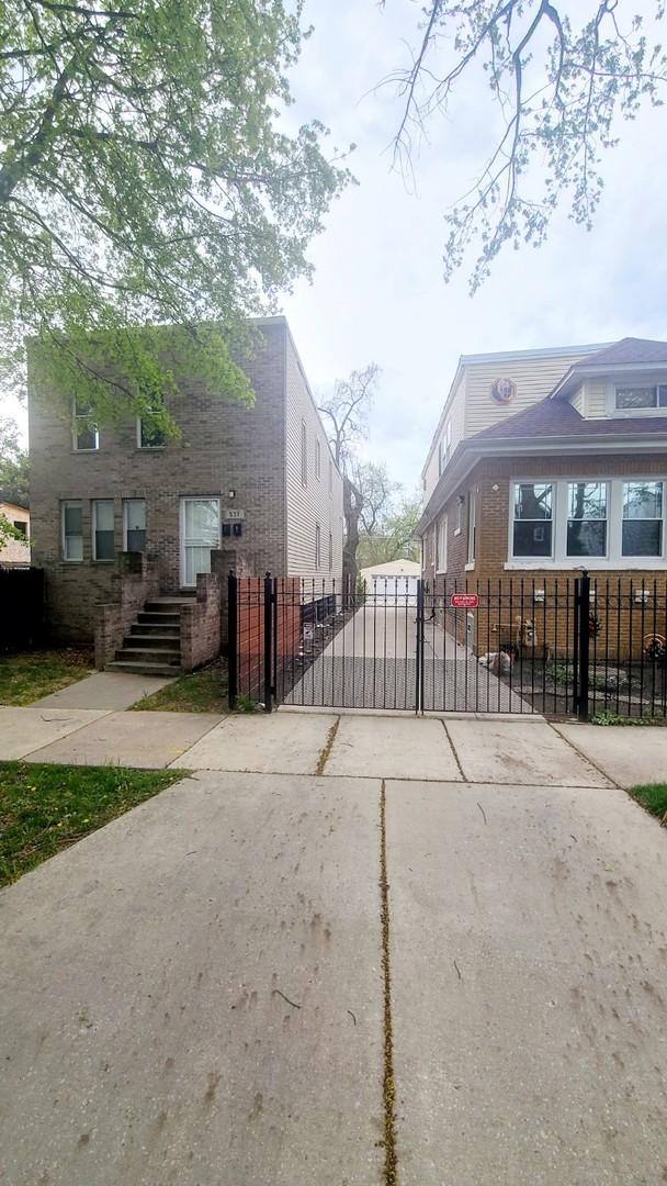 537 E 92nd St., Chicago, IL 60619