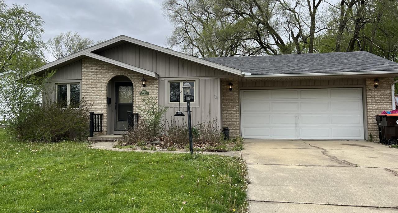 1201 Clark St., Rantoul, IL 61866