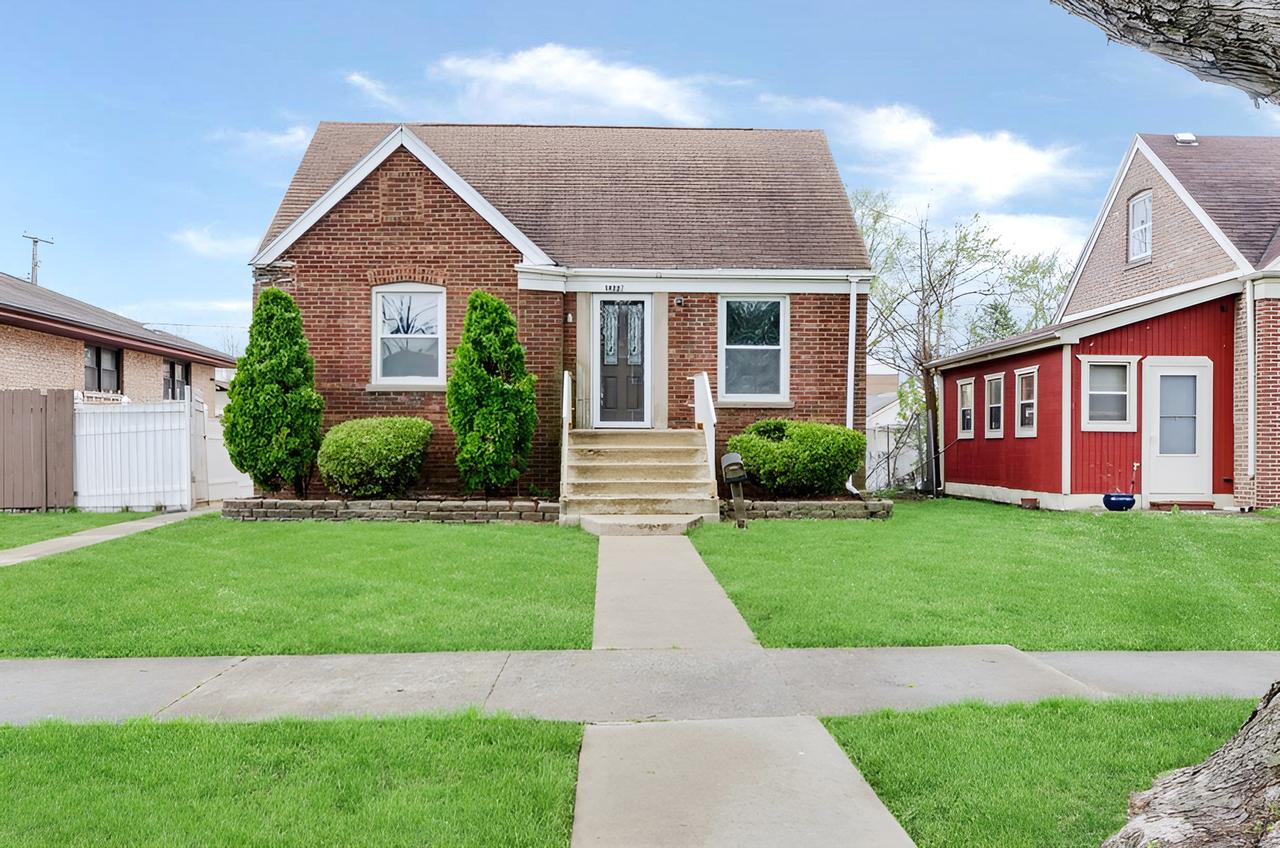 14222 S Green Bay Ave., Burnham, IL 60633