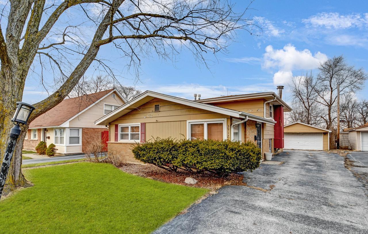 3912 168th St., Country Club Hills, IL 60478