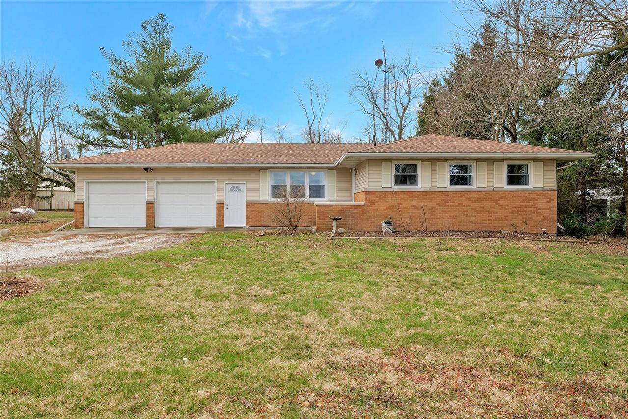 2141 County Road 1400, St. Joseph, IL 61873