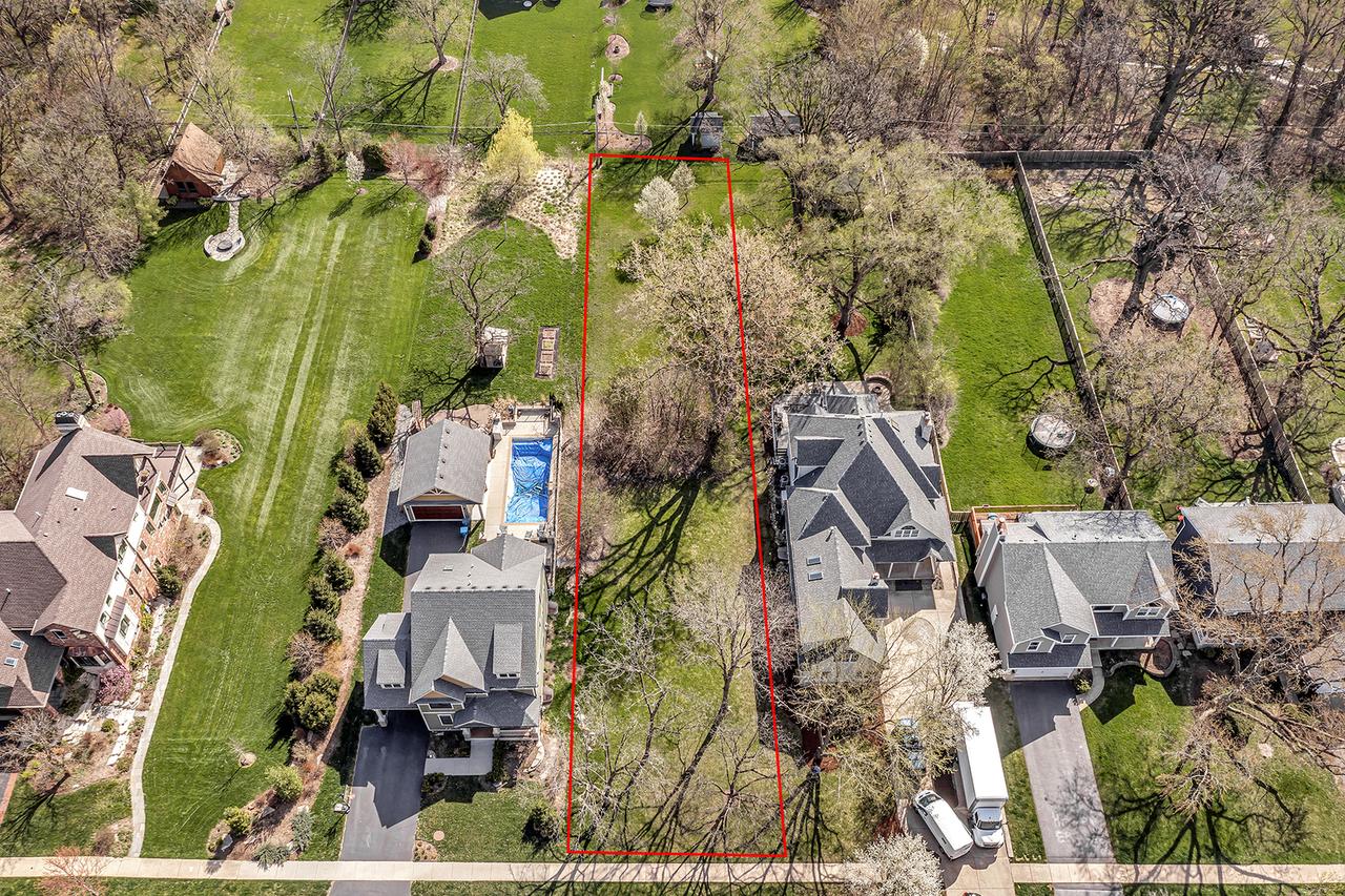 4901b Cornell Ave., Downers Grove, IL 60515