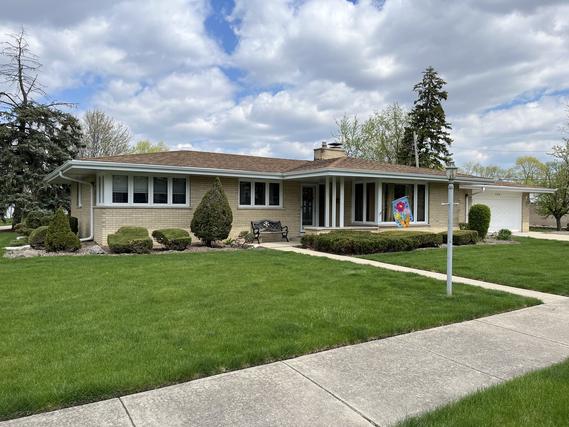 520 E 166th St., South Holland, IL 60473