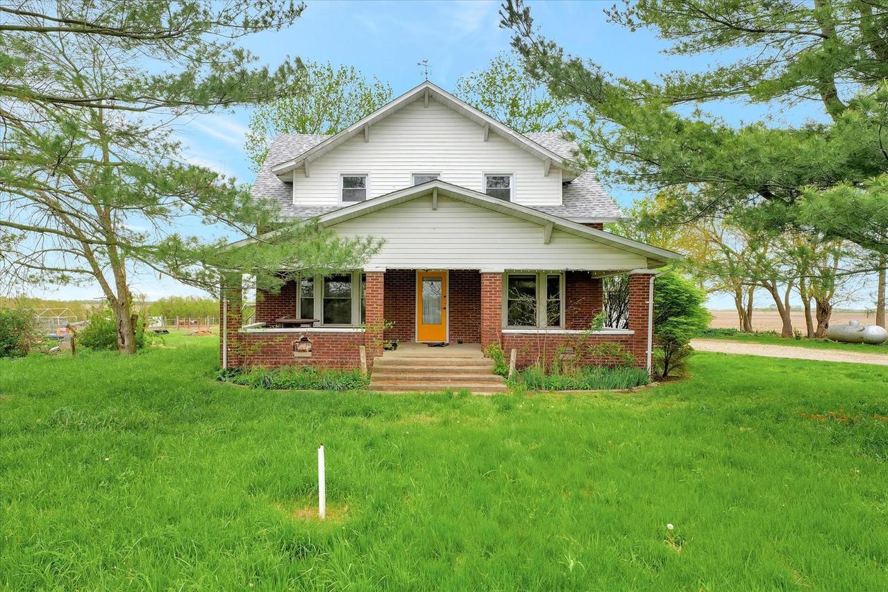 991 Lincoln Highway Rd., Lerna, IL 62440