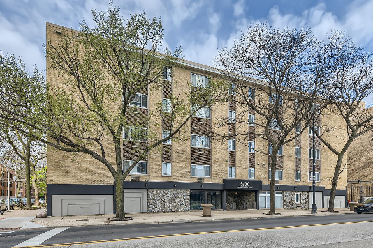 5400 N Sheridan Rd. #305, Chicago, IL 60640