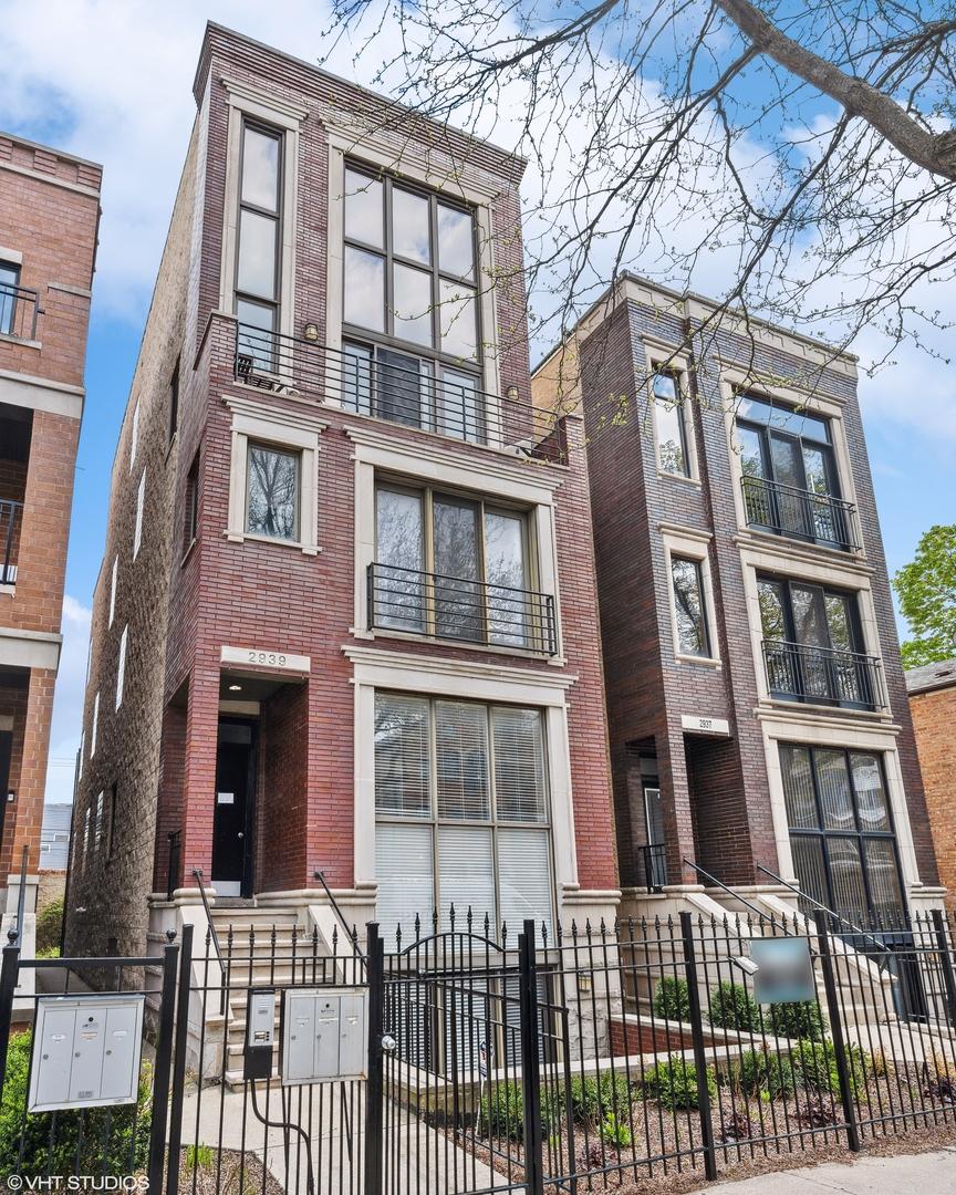 2939 N Damen Ave. #3, Chicago, IL 60618