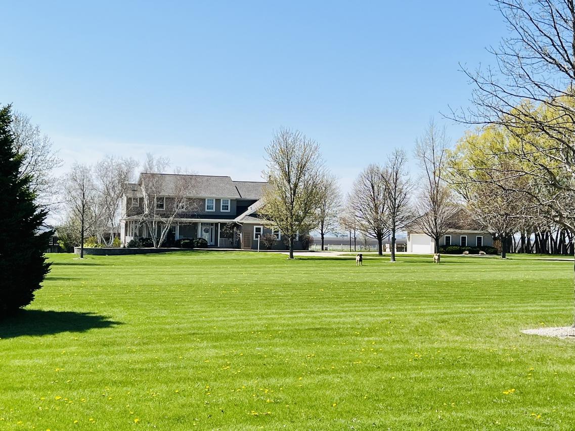 2801 Reynolds Rd., Steward, IL 60553