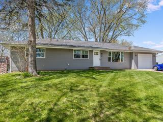 27 Woodview Ln., Algonquin, IL 60102