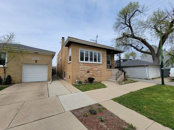 3744 N Lockwood Ave., Chicago, IL 60641