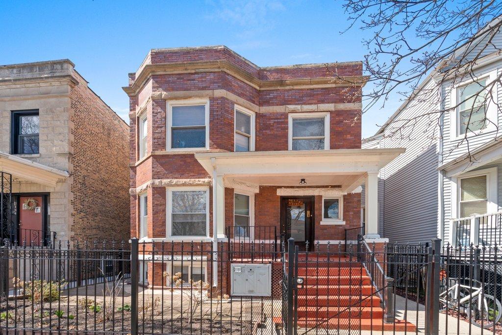 2136 N Hamlin Ave., Chicago, IL 60647
